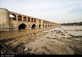 زاینده‌رود بازگشایی می‌شود